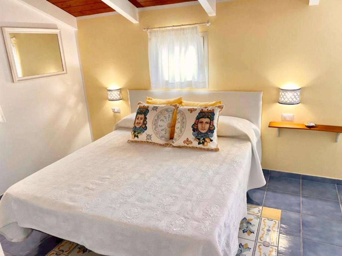 La Torretta Sea View Rooms Вико Екуензе Екстериор снимка