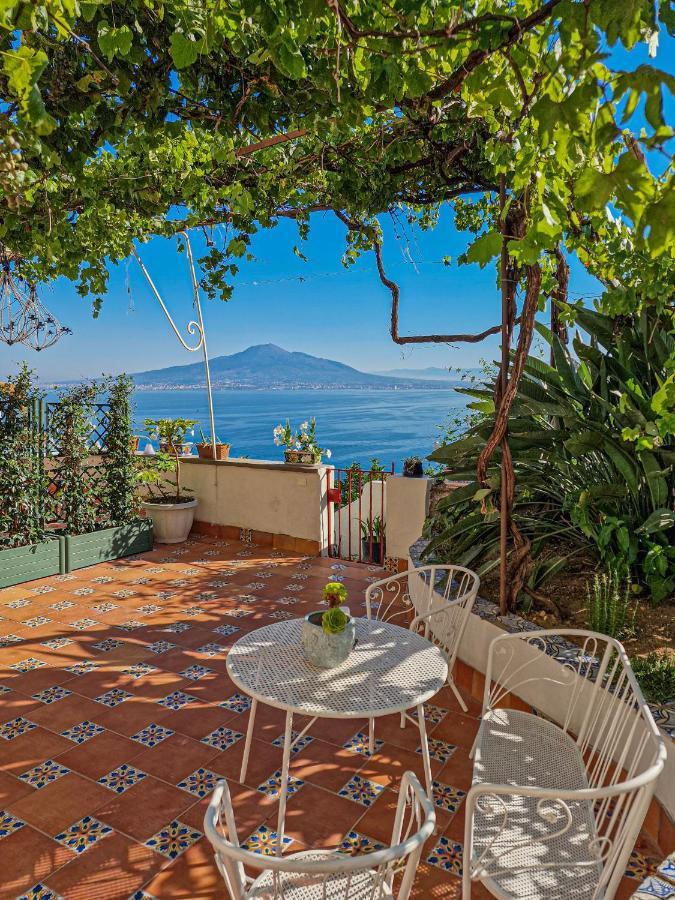 La Torretta Sea View Rooms Вико Екуензе Екстериор снимка