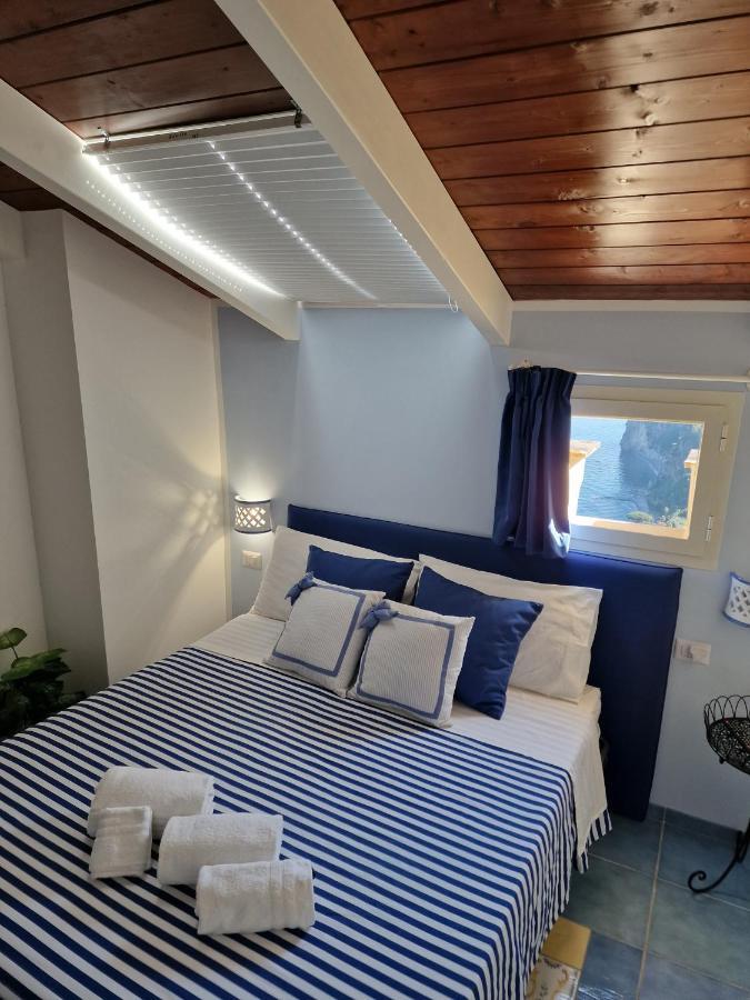 La Torretta Sea View Rooms Вико Екуензе Екстериор снимка