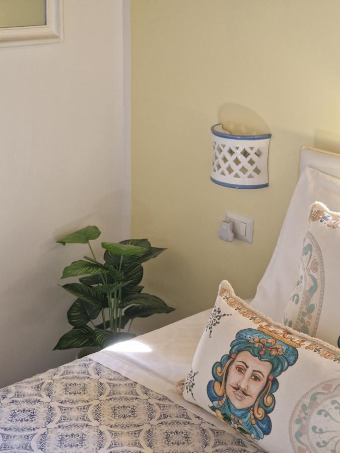 La Torretta Sea View Rooms Вико Екуензе Екстериор снимка