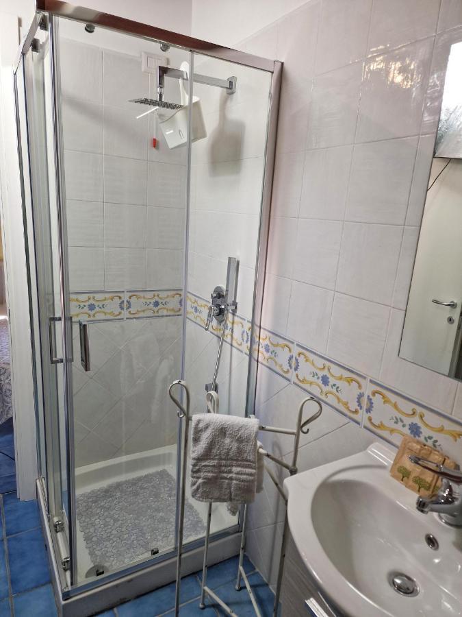 La Torretta Sea View Rooms Вико Екуензе Екстериор снимка