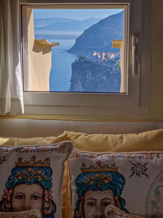 La Torretta Sea View Rooms Вико Екуензе Екстериор снимка