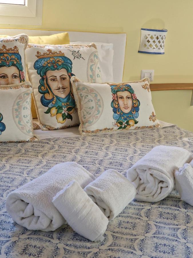 La Torretta Sea View Rooms Вико Екуензе Екстериор снимка